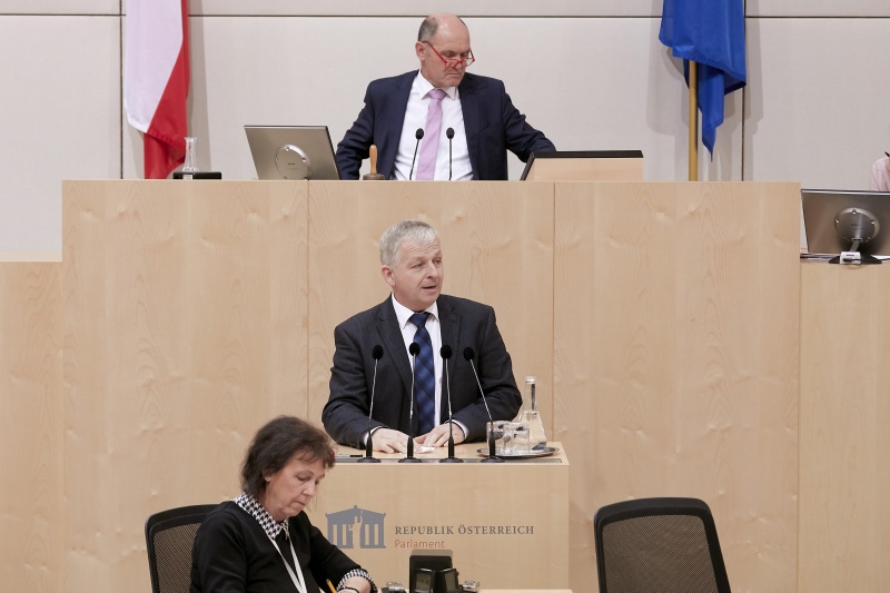 Am Rednerpult Nationalratsabgeordneter Nikolaus Prinz (V)