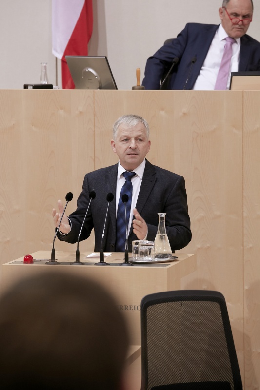 Am Rednerpult Nationalratsabgeordneter Nikolaus Prinz (V)