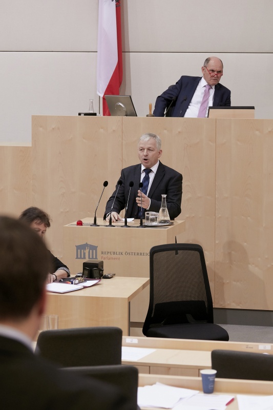 Am Rednerpult Nationalratsabgeordneter Nikolaus Prinz (V)