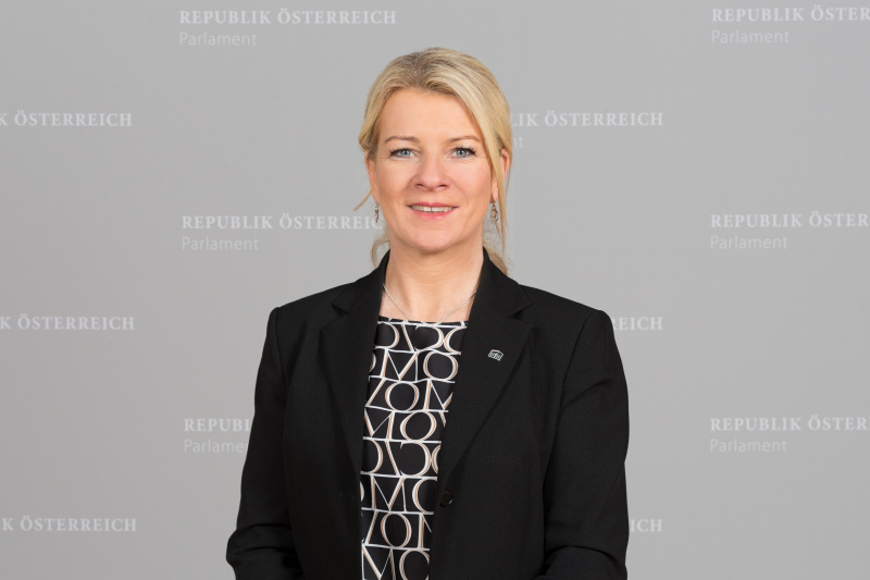 Irene Neumann-Hartberger