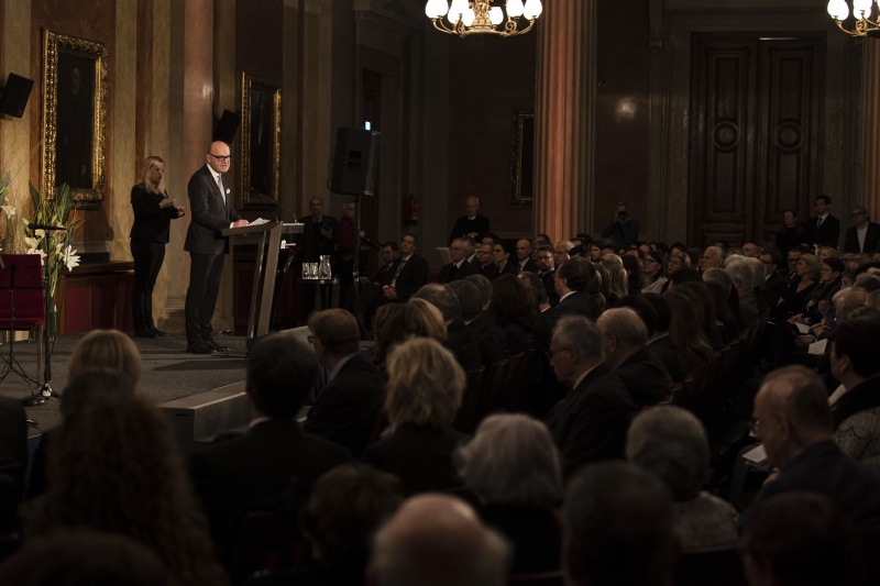 Am Rednerpult: Bundesratspräsident Robert Seeber (V)