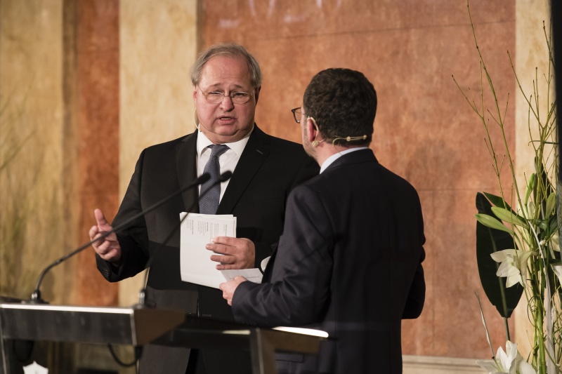 Leiter des Forschungszentrums exil.arte Gerold Gruber