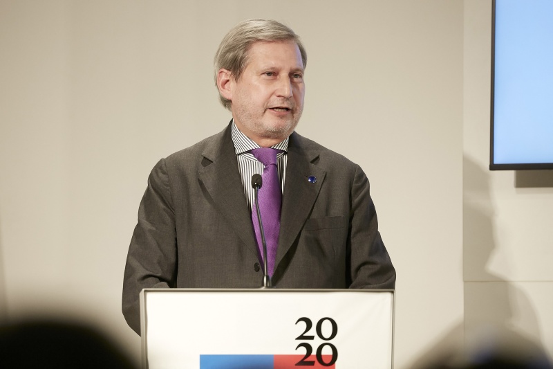 Keynote durch EU-Kommissar für Haushalt und Verwaltung Johannes Hahn