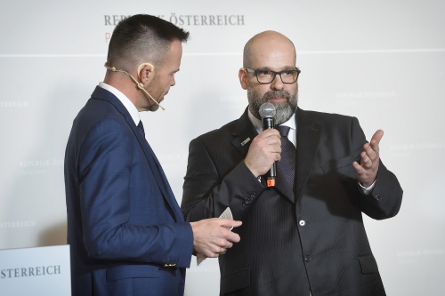 Von links: Moderator Markus Voglauer, Präsident Stellvertreter des BVRD Clemens Kaltenberger