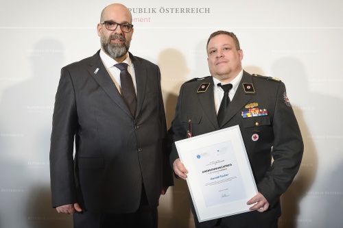 Von links: Präsident Stellvertreter des BVRD Clemens Kaltenberger, Preisträger Harald Fischer