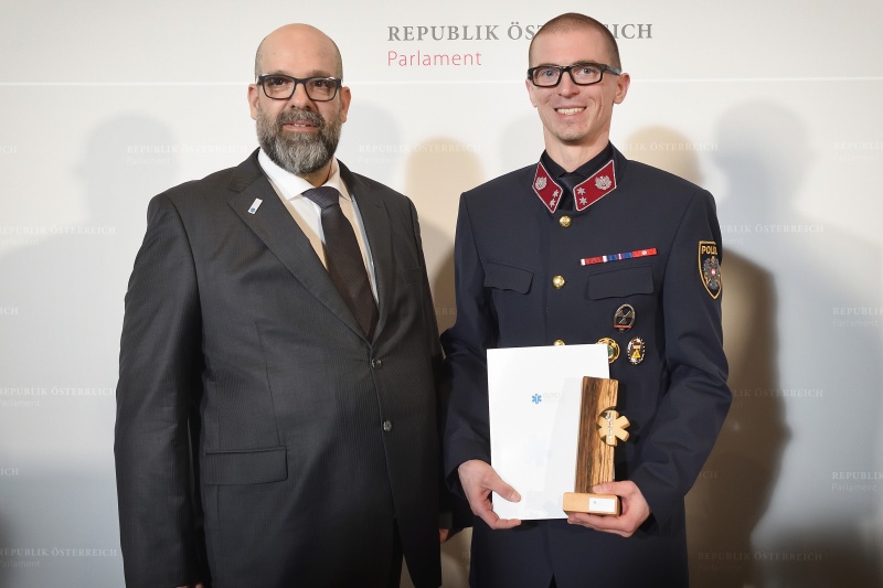 Von links: Präsident Stellvertreter des BVRD Clemens Kaltenberger, Preisträger Helmut Harkusteiner