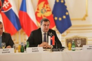 Slowakischer Parlamentspräsident Andrej Danko während der Aussprache