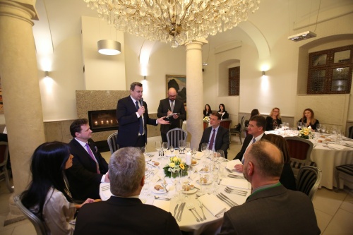 Abendempfang. Begrüßung der Gäste durch den Slowakischen Parlamentspräsidenten Andrej Danko
