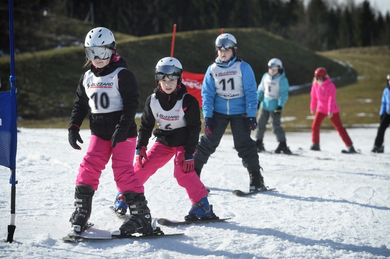 Waiserkinder aus Russland und der Ukraine beim Abschlussrennen und Siegerehrung