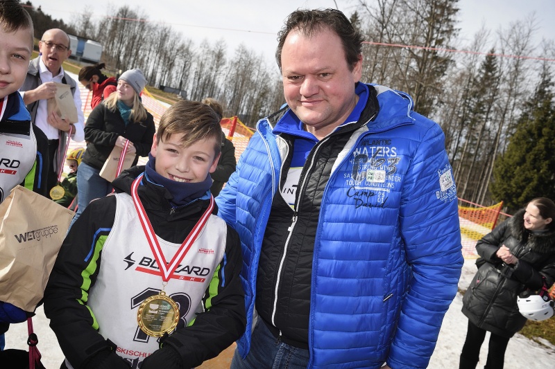 Waiserkinder aus Russland und der Ukraine beim Abschlussrennen und Siegerehrung