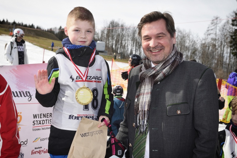 Waiserkinder aus Russland und der Ukraine beim Abschlussrennen und Siegerehrung