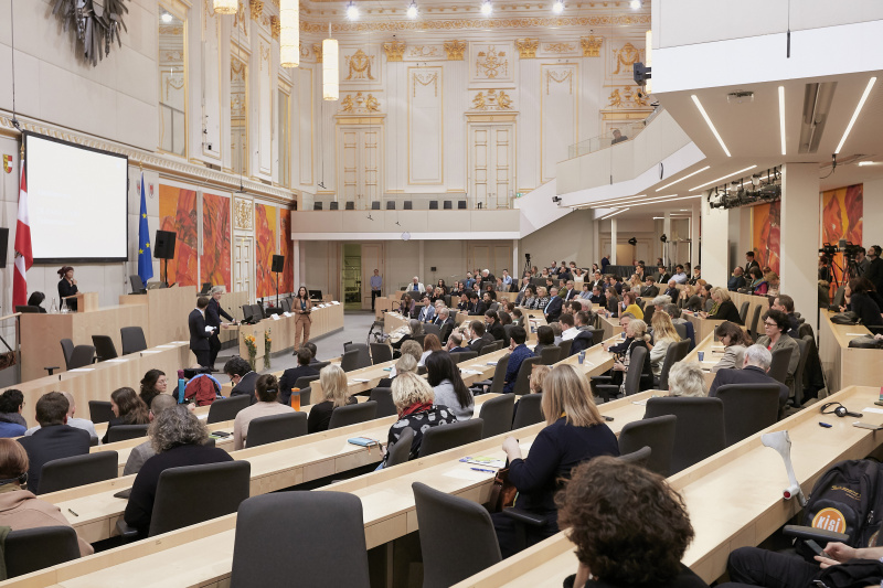 Abschlussworte durch Parlamentsdirektor Harald Dossi