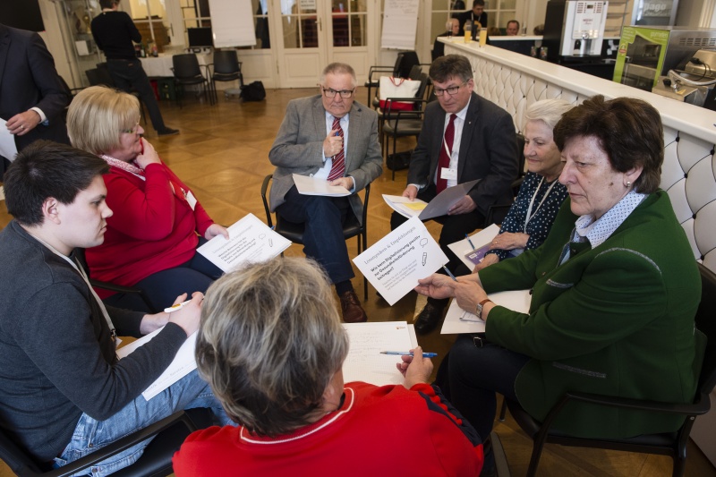 Blick Richtung VeranstaltungsteilnehmerInnen