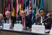 Von links: Präsident OSCE PA George Tsereteli, Nationalratspräsident Wolfgang Sobotka (V), OSCE PA Sekretary General Roberto Montella