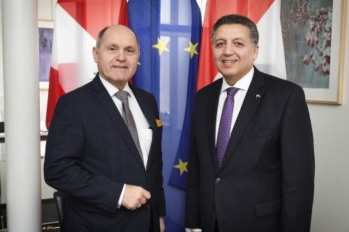 Von links: Nationalratspräsident Wolfgang Sobotka (V), ägyptischer Botschafter Omer Amer Youssef