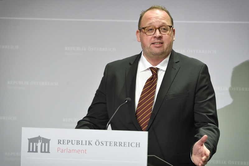 Verlagsleiter Manz-Verlag Heinz Korntner