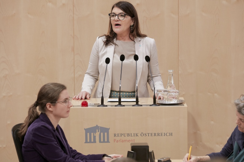 Am Rednerpult Nationalratsabgeordnete Alexandra Tanda (V)