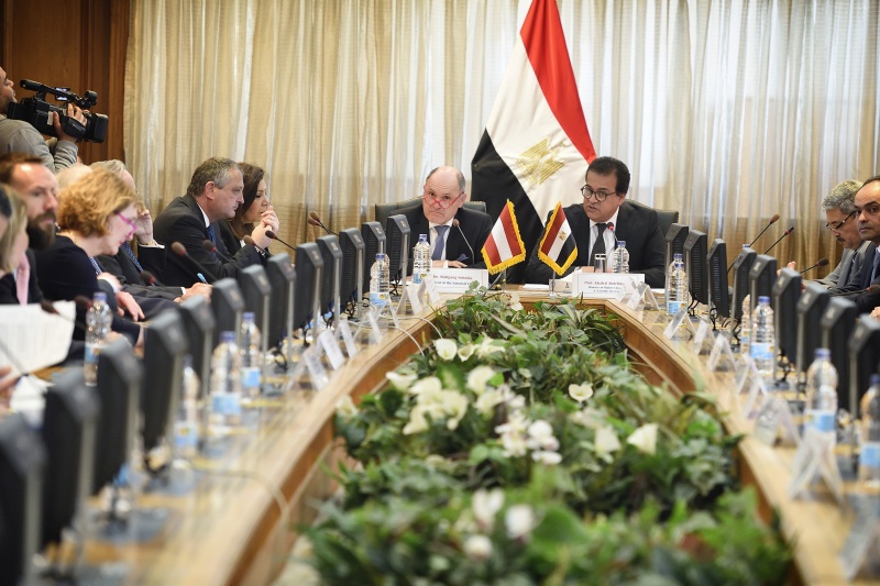 Treffen mit dem Minister für Hochschulwesen und Wissenschaft Khaled Atef Abdel-Ghaffar. Von links: Nationalratspräsident Wolfgang Sobotka (V), Ägyptischer Minister für Hochschulwesen und Wissenschaft Khaled Atef Abdel-Ghaffar