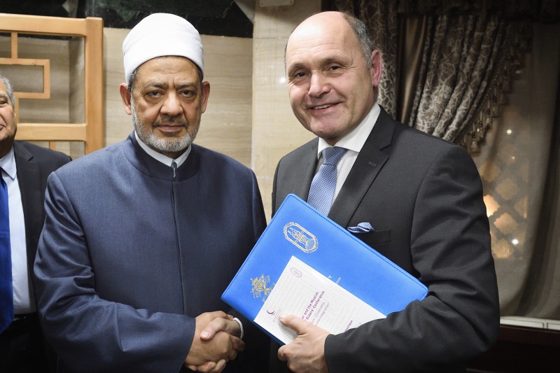 Höflichkeitsbesuch bei Fadilat Sheikh Al Azhar Ahmed Al Tayeb. Von links: Fadilat Sheikh Al Azhar Ahmed Al Tayeb, Nationalratspräsident Wolfgang Sobotka (V)