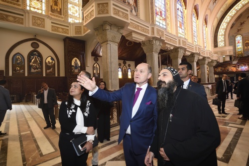 Treffen mit dem koptischem Papst Tawadros II. Nationalratspräsident Wolfgang Sobotka (V) bei der Besichtigung der koptischen Kirche