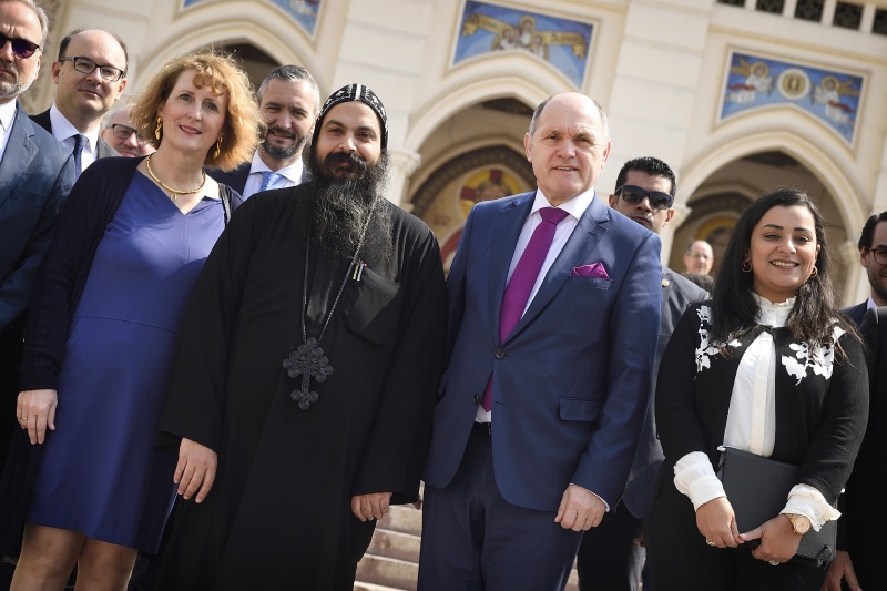 Treffen mit dem koptischem Papst Tawadros II. Nationalratspräsident Wolfgang Sobotka (V) bei der Besichtigung der koptischen Kirche
