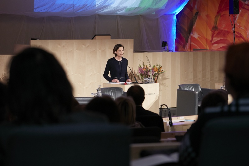 Keynote durch Magdalena Pöschl Universität Wien