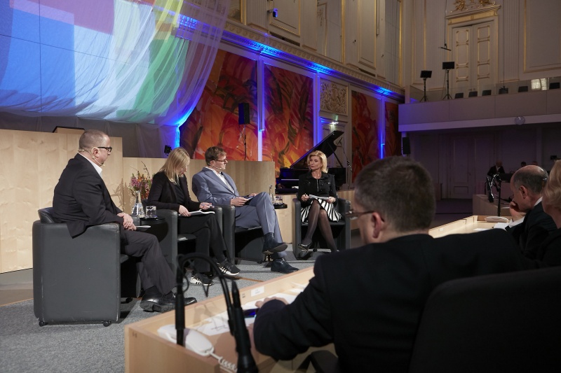 Podiumsdiskussion, von links: Richard Schmitt oe24, Lisa Stadler Der Standard, Gerald Heidegger ORF Online, Nadja Mader ORF