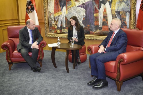 Treffen mit Staatspräsident Ilir Meta. Von links: Nationalratspräsident Wolfgang Sobotka (V), Albanischer Staatspräsident Ilir Meta