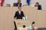 Am Rednerpult Bundesrat Josef Ofner (F)