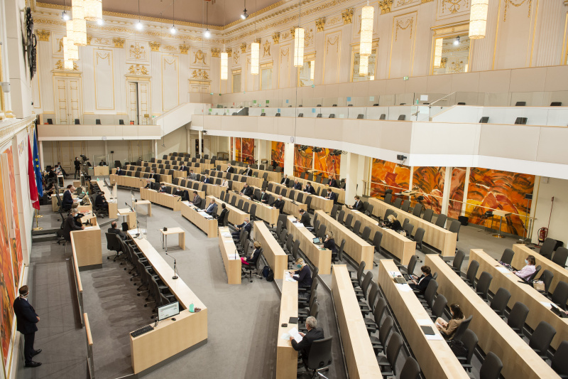 Blick Richtung SitzungsteilnehmerInnen