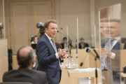 Bundesrat Reinhard Pisec (F) am Rednerpult