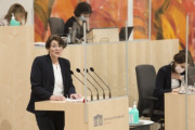 Bundesrätig Andrea Holzner (V) am Rednerpult