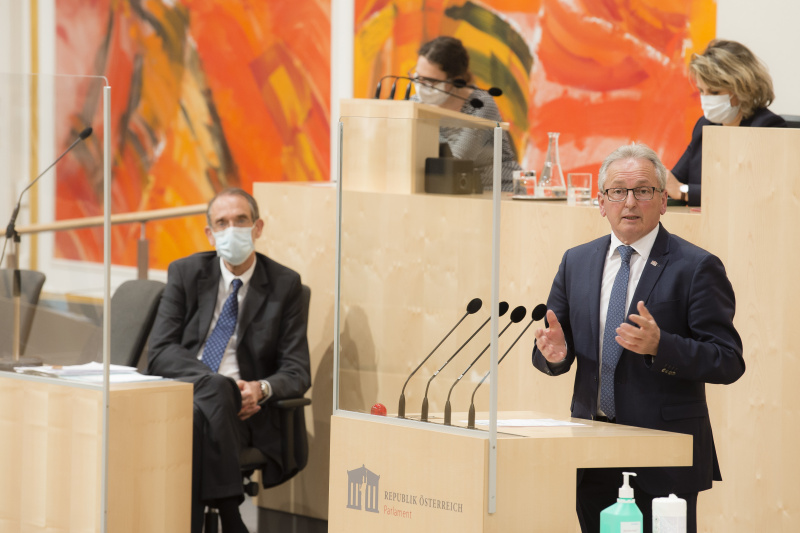 Bundesrat Karl Bader (V) am Rednerpult