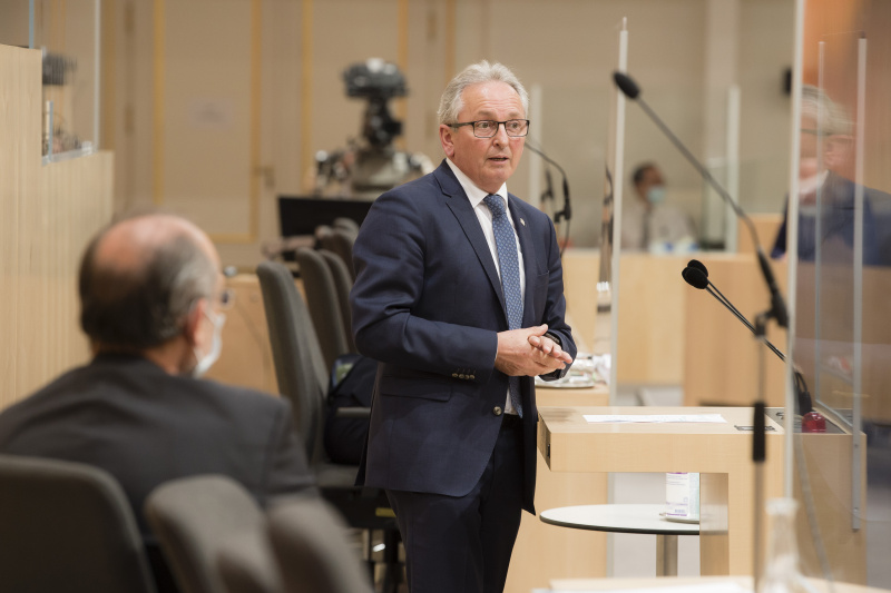 Bundesrat Karl Bader (V) am Rednerpult