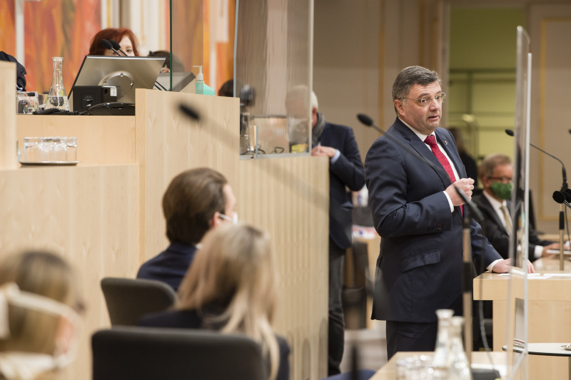 Am Rednerpult: Nationalratsabgeordneter Jörg Leichtfried (S)