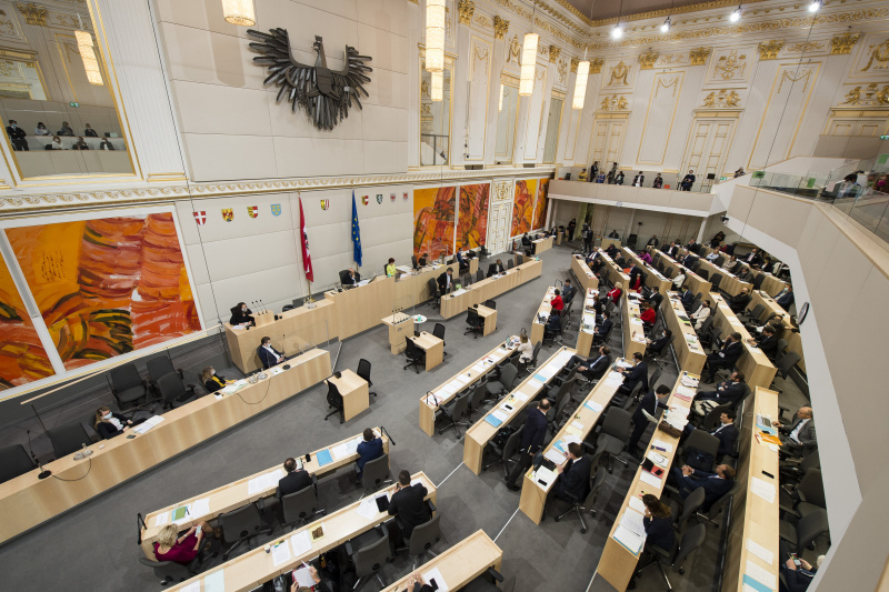 Blick Richtung SitzungsteilnehmerInnen