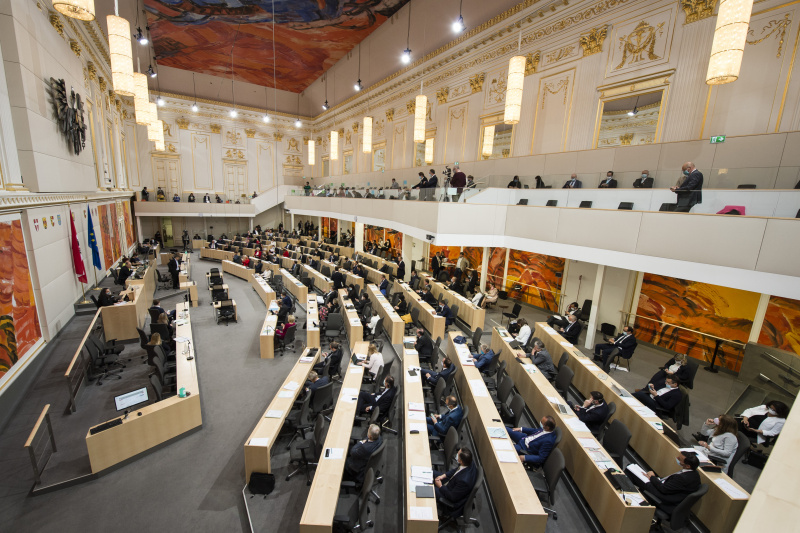 Blick Richtung SitzungsteilnehmerInnen