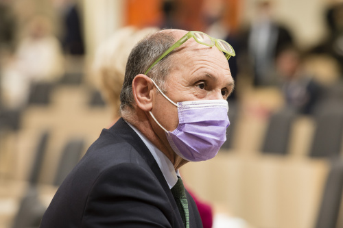 Nationalratspräsident Wolfgang Sobotka (V) mit Schutzmaske