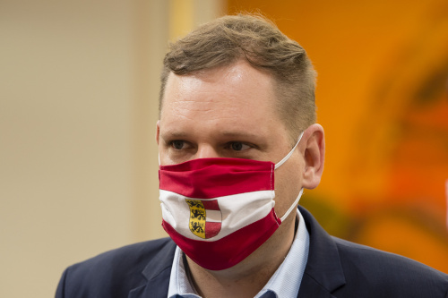 Nationalratsabgeordneter Philip Kucher (S) mit Schutzmaske