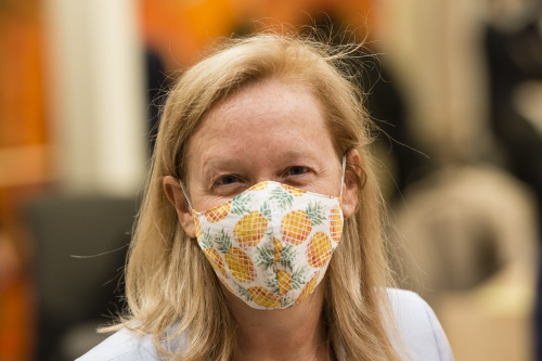 Nationalratsabgeordnete Verena Nussbaum (S) mit Schutzmaske
