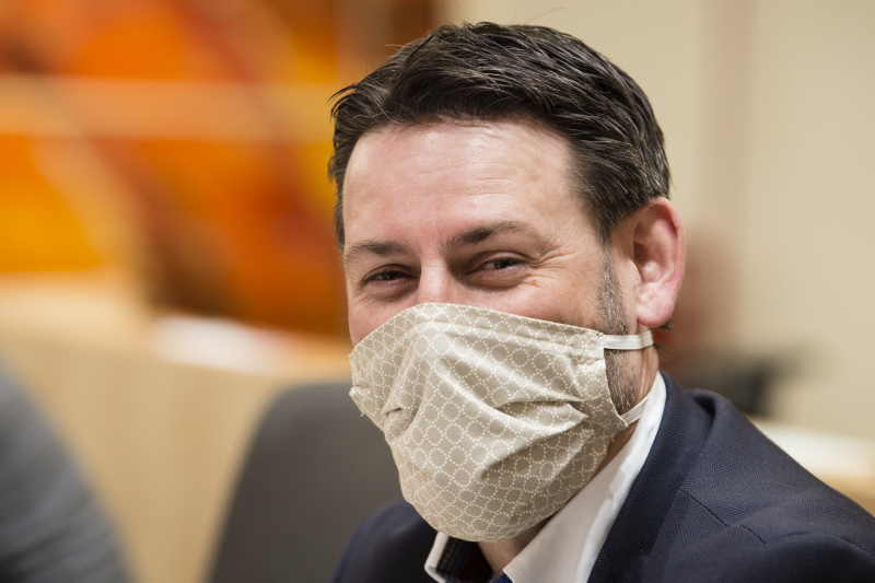 Nationalratsabgeordneter Friedrich Ofenauer (V) mit Schutzmaske