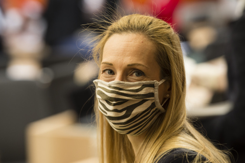 Nationalratsabgeordnete Agnes Sirkka Prammer (G) mit Schutzmaske