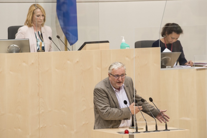Am Rednerpult: Nationalratsabgeordneter Christoph Matznetter (S)