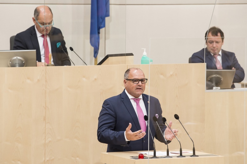 Am Rednerpult: Nationalratsabgeordneter Alois Schroll (S)