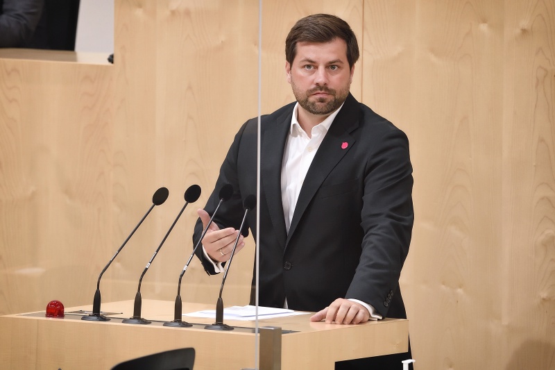 Nationalratsabgeordneter Michael Bernhard (N)