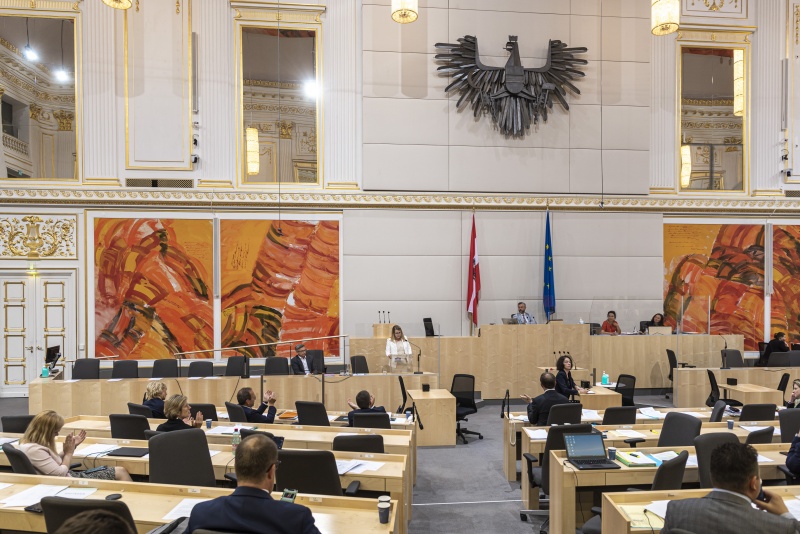 Rede von Wirtschaftsministerin Margarete Schramböck (V)