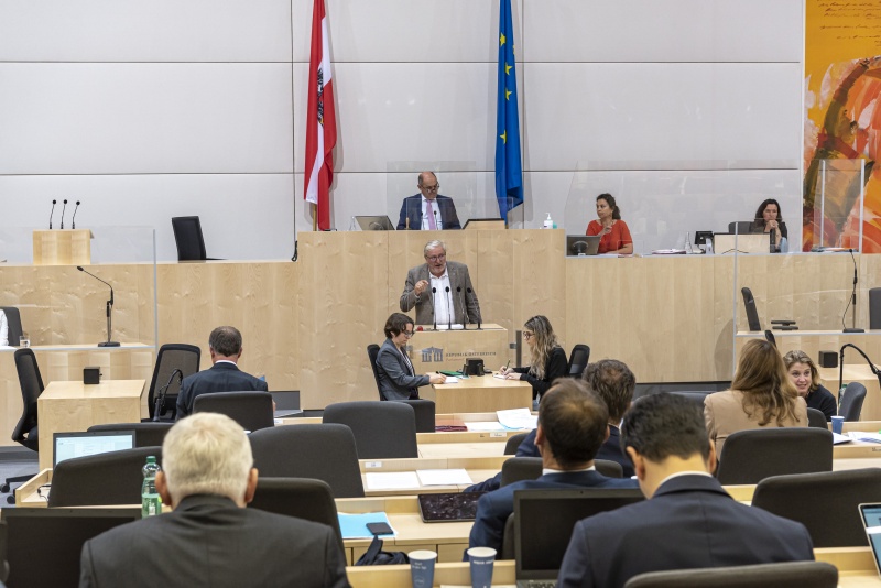 Am Rednerpult: Nationalratsabgeordneter Christoph Matznetter (S)