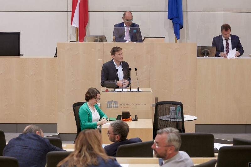 Am Rednerpult Nationalratsabgeordneter David Stögmüller (G)