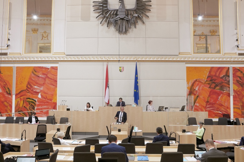 Am Rednerpult Bundesrat Otto Auer (V)