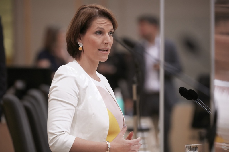 Antwort Europaministerin Karoline Edtstadler (V)